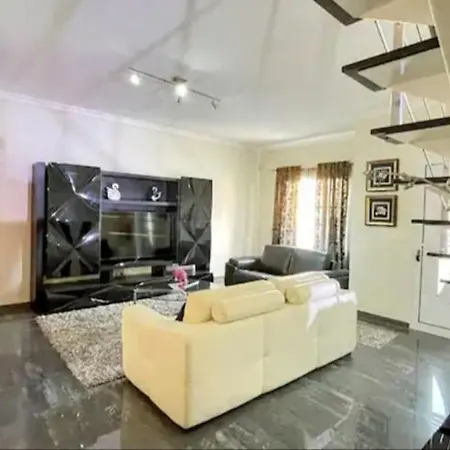 Urban Park House Holiday home