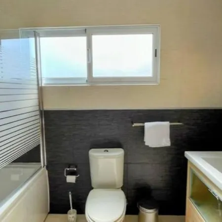 Urban Park House בית נופש *