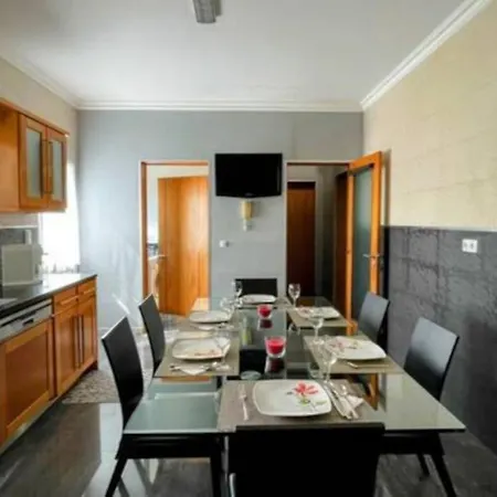 Urban Park House בית נופש