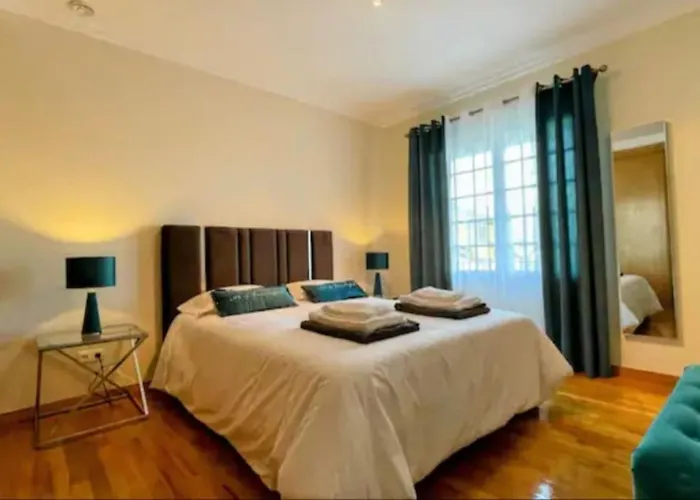 Urban Park House Ferienhaus Fajã de Baixo